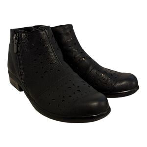Naot Matagi black leather perforated side zip ankle boot bootie US 10-10.5/EU 41